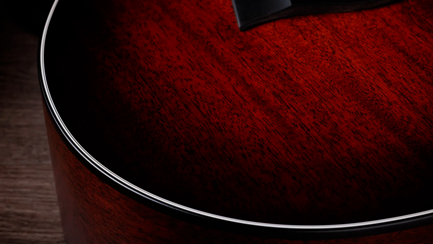 Taylor 324ce Baritone 8 Ltd Grand Auditorium Cw 8c Tout Acajou Eb Es2 - Shaded Edgeburst Top Satin - Guitare Folk - Variation 2