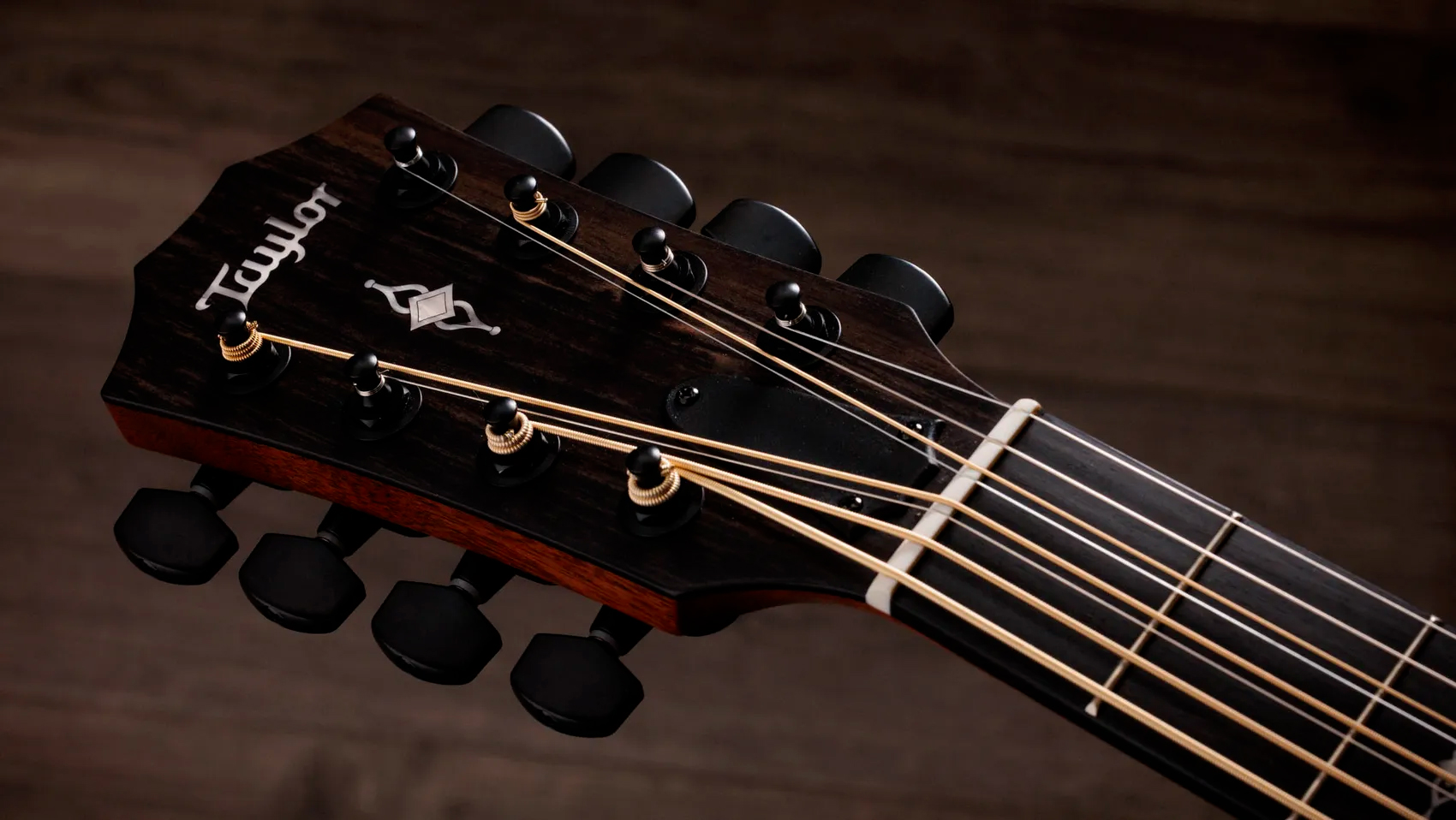 Taylor 324ce Baritone 8 Ltd Grand Auditorium Cw 8c Tout Acajou Eb Es2 - Shaded Edgeburst Top Satin - Guitare Folk - Variation 6