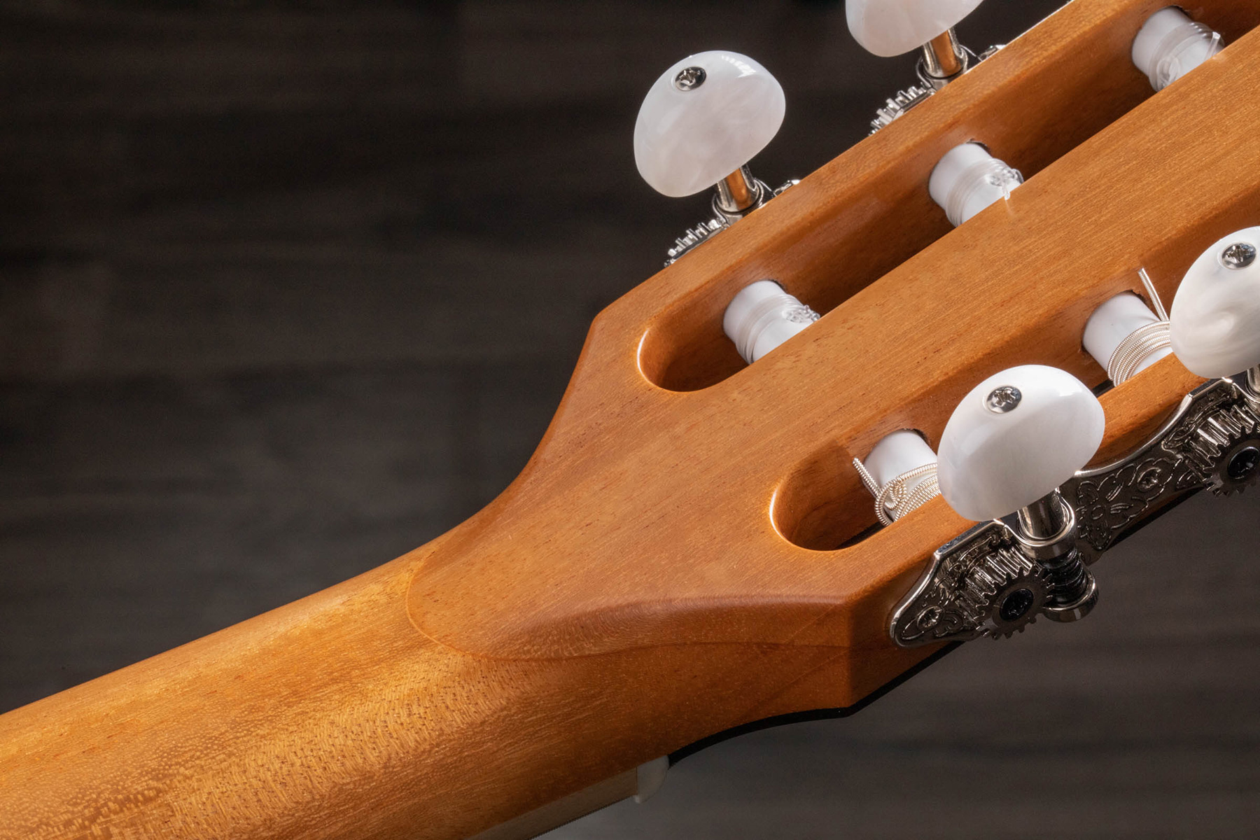 Taylor Guitare Classique Format 4/4 - Electro-acoustique - Guitare Classique Format 4/4 - Variation 6