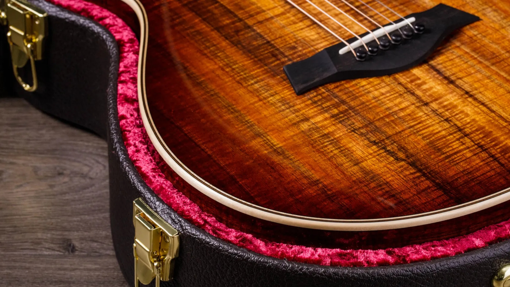 Taylor K22ce 12-fret Grand Concert Cw Shsc Tout Koa Eb Es2 - Dark Edgeburst - Guitare Folk - Variation 10