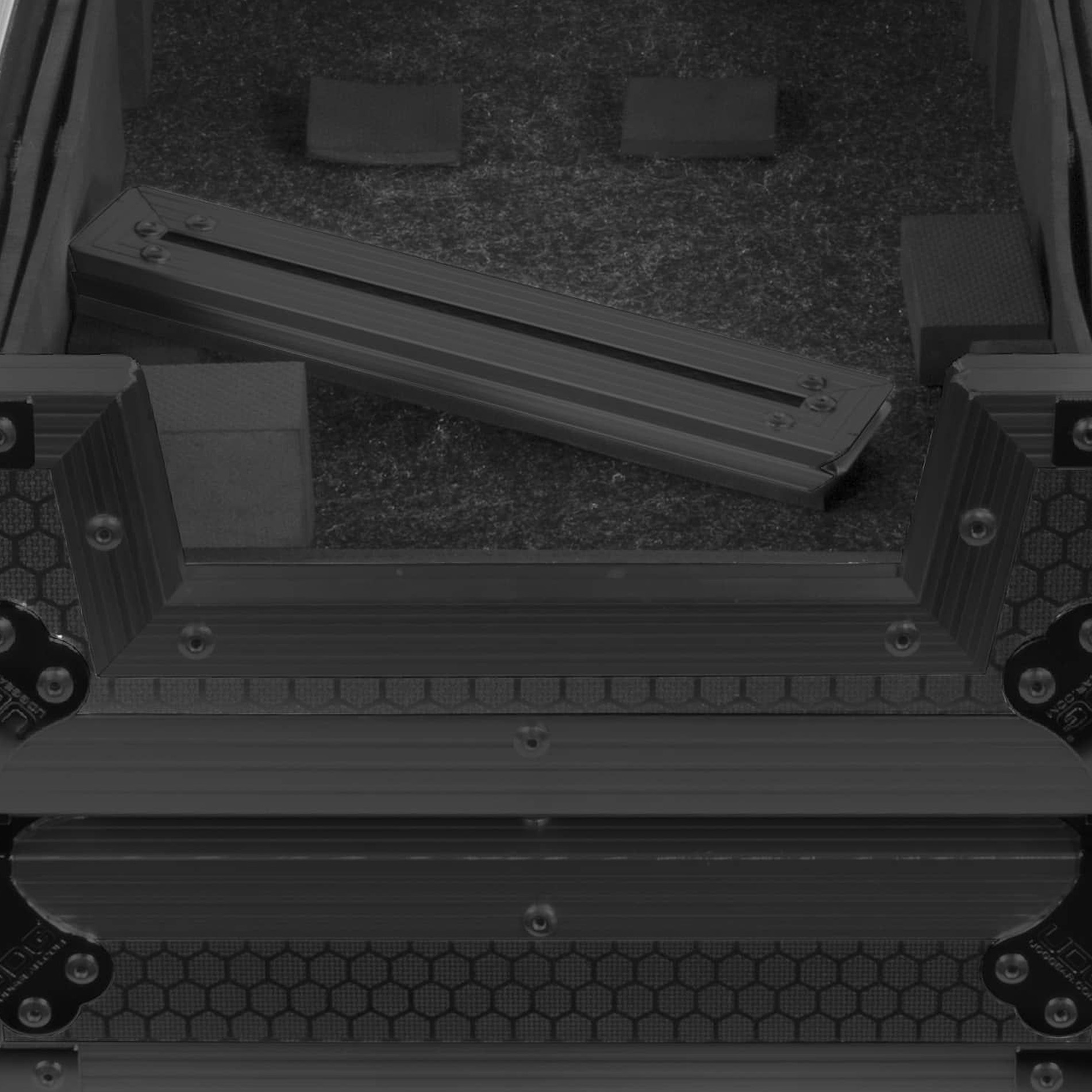 Udg U 91076 Bl Ultimate Flight Case Pioneer Xdj-rx3 - Flight Dj - Variation 13