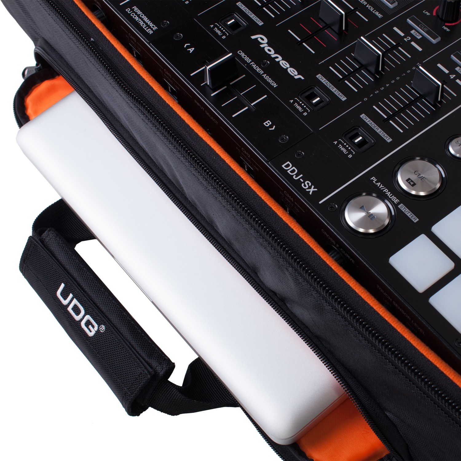 Udg Ultimate Midi Controller Backpack Large Black/orange Inside Mk2 - Sac Transport Trolley Dj - Variation 2