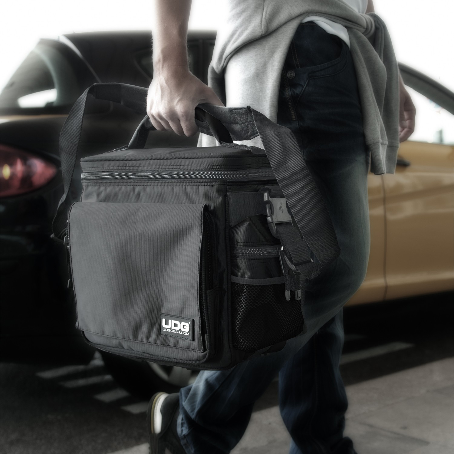 Udg Ultimate Slingbag Black Mk2 (without Cd Wallet 24) - Sac Transport Trolley Dj - Variation 2