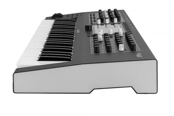 Synthétiseur Waldorf Iridium Keyboard