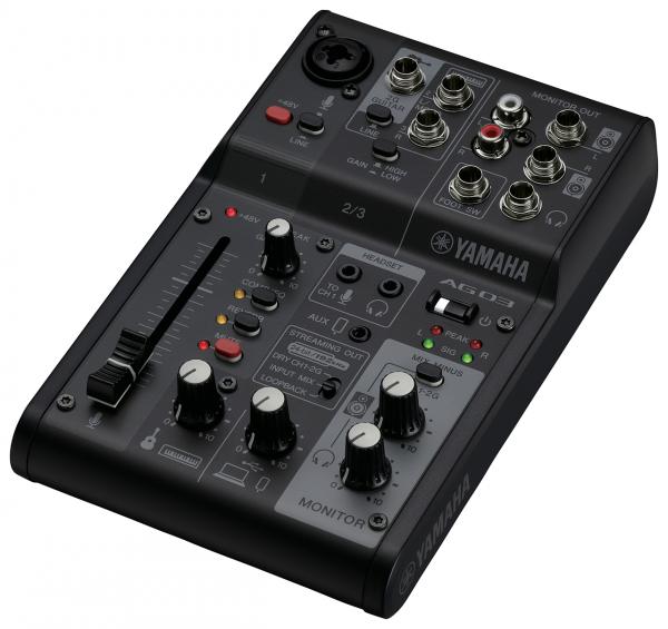Table de mixage analogique Yamaha AG03MK2 B
