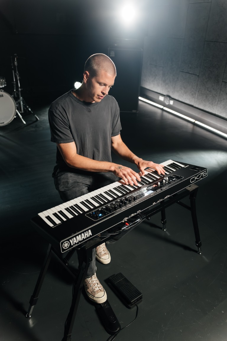 Yamaha Ck 76 - Clavier De ScÈne - Variation 12