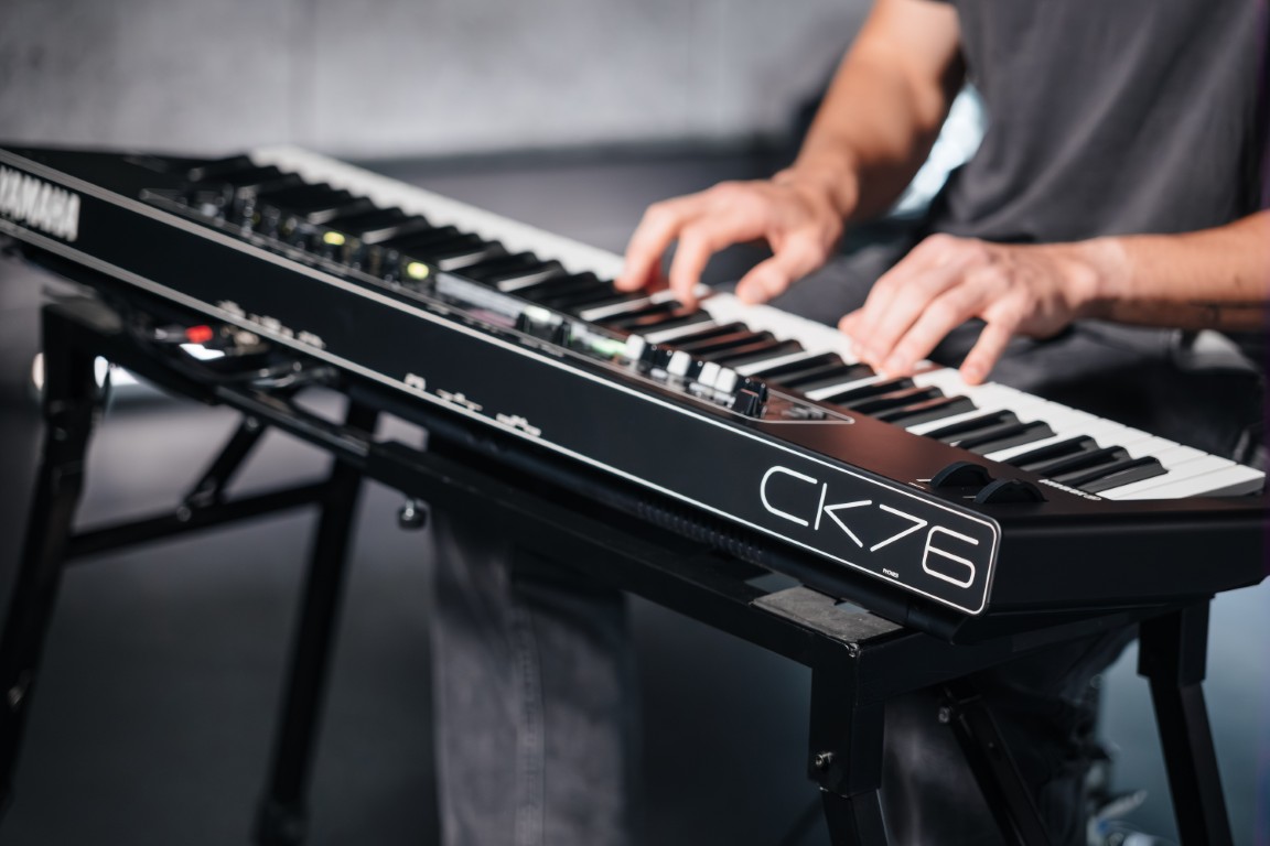 Yamaha Ck 76 - Clavier De ScÈne - Variation 13