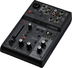 Table de mixage analogique Yamaha AG03MK2 B