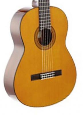 Guitare classique format 4/4 Yamaha CG102 - Natural