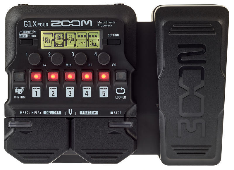 pedale d'effet zoom, pédale d'effet pour guitare électrique, multi-effets en pédalier, ZOOM G1X FOUR